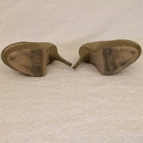 LAST CHANCE Steve Madden gold glitter stiletto heels 5.5 - Picture 4 of 7